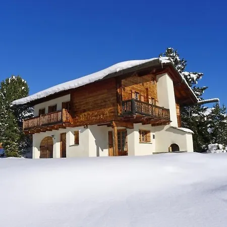Sleeps 7 Wifi Holiday home
